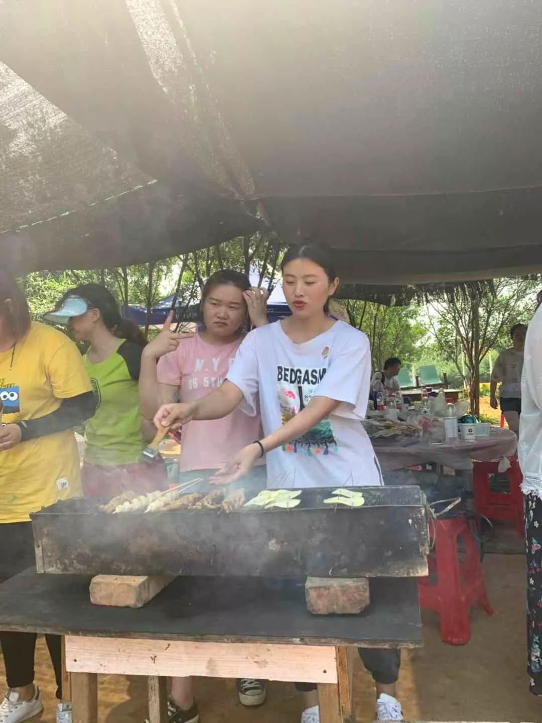 利来国际团建 | 打卡后官湖湿地公园，顶住高温出来烧烤的都是真爱呀~