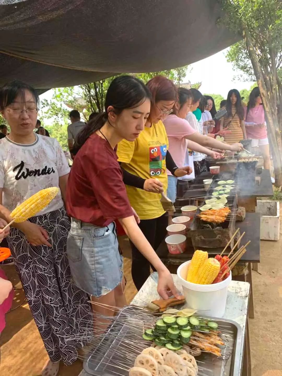 利来国际团建 | 打卡后官湖湿地公园，顶住高温出来烧烤的都是真爱呀~